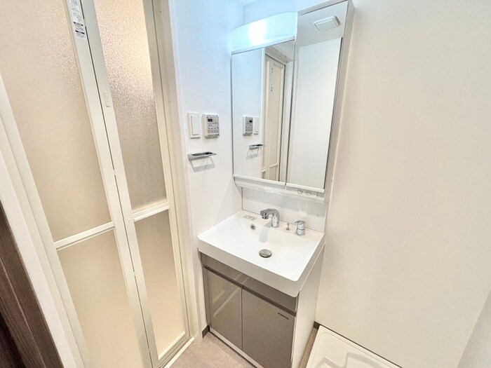 物件内観写真16　(洗面)