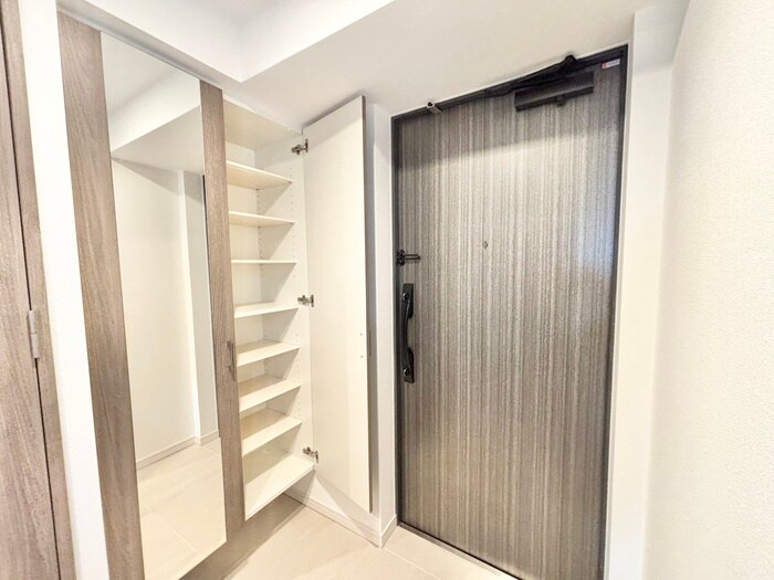 物件内観写真17　(靴箱)