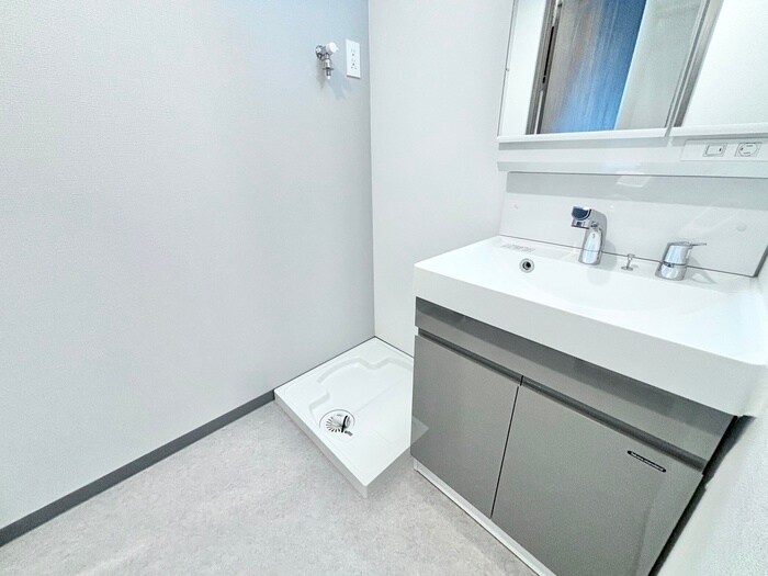 物件内観写真17　(洗濯機置場)