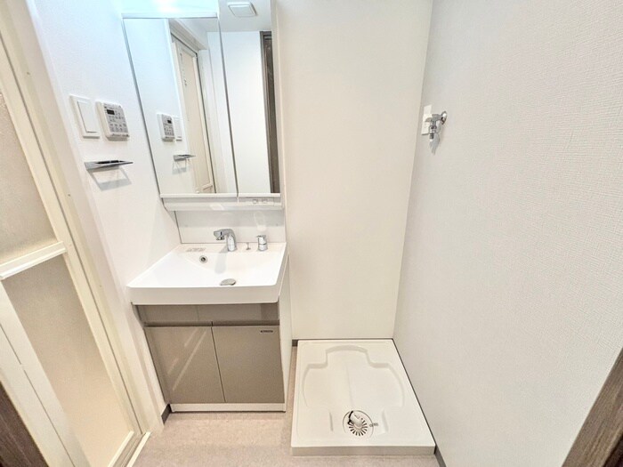 物件内観写真17　(洗濯機置場)