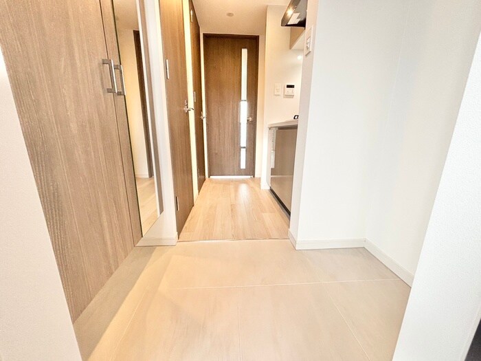 物件内観写真17　(玄関)