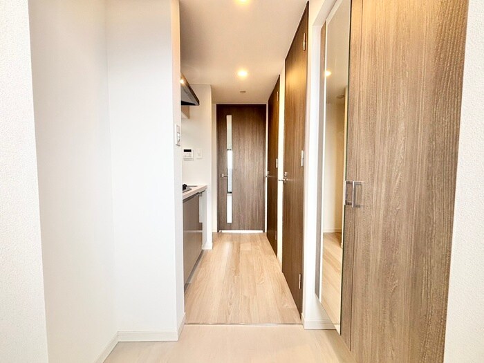 物件内観写真18　(玄関)