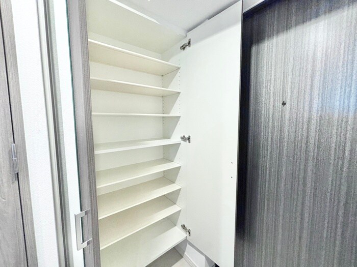 物件内観写真18　(靴箱)
