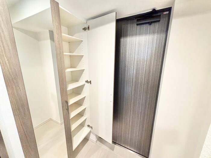 物件内観写真19　(靴箱)