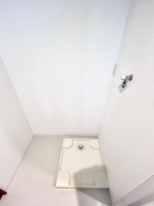 物件内観写真15　(洗濯機置場)