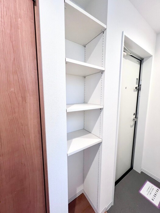 物件内観写真18　(収納)