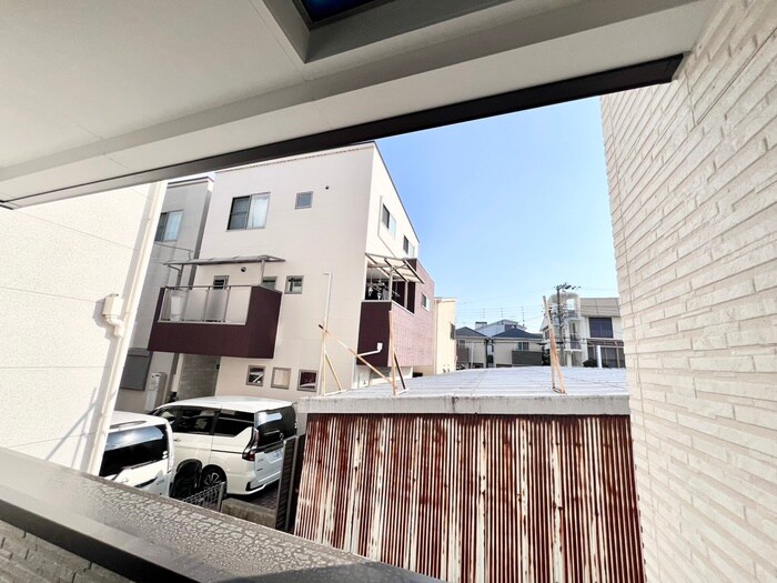 物件内観写真21　(室内からの展望)