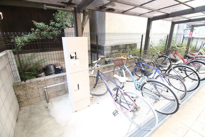 物件外観写真4　(建物設備)