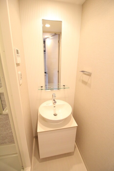 物件内観写真8　(洗面)