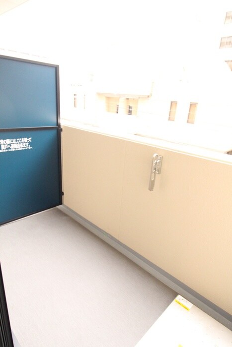 物件内観写真9　(ベランダ・バルコニー)