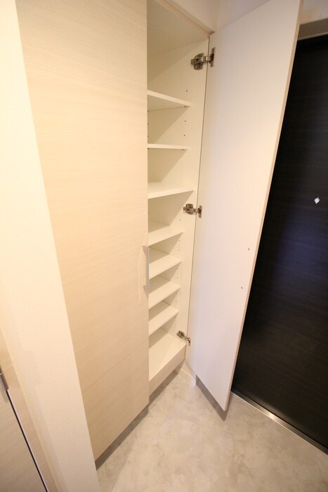 物件内観写真16　(靴箱)