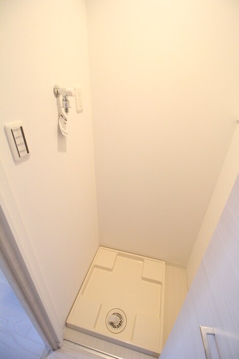 物件内観写真20　(洗濯機置場)