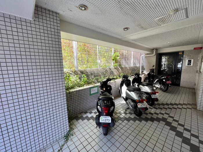 物件外観写真4　(建物設備)