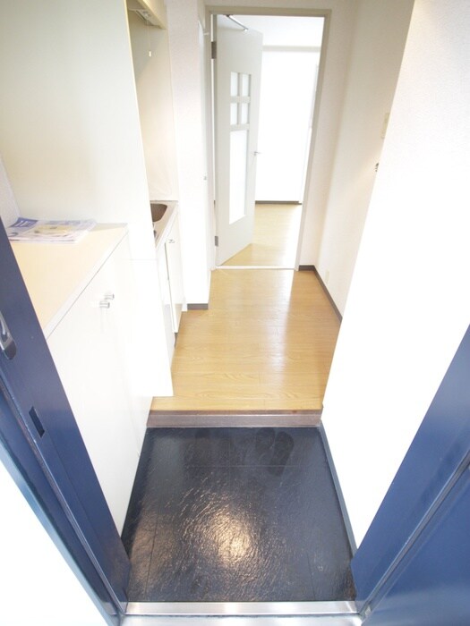 物件内観写真14　(廊下)