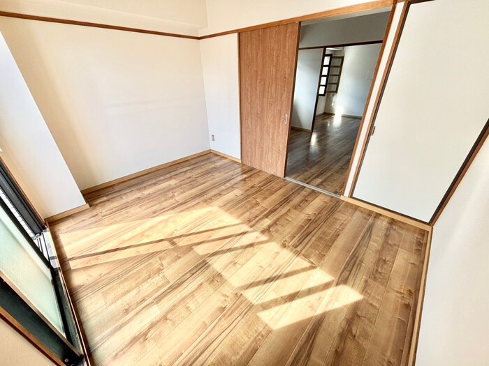 物件内観写真10　(居室)