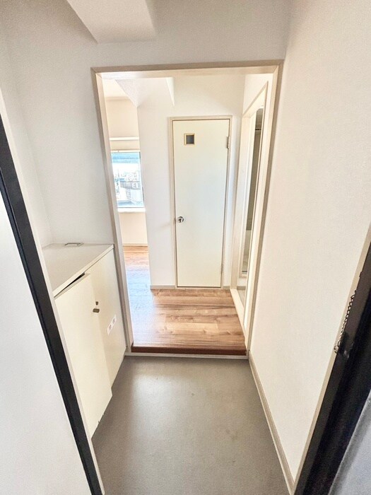 物件内観写真12　(廊下)