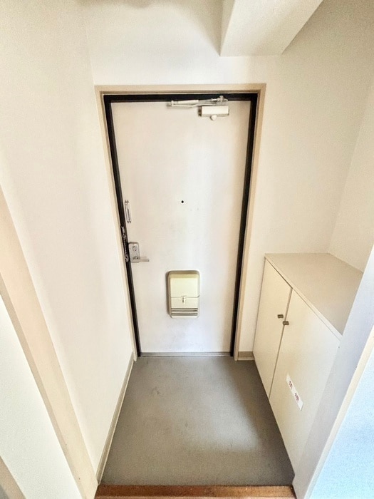 物件内観写真15　(玄関)