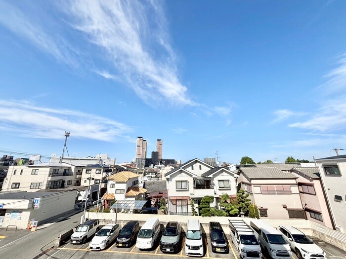 物件内観写真19　(室内からの展望)