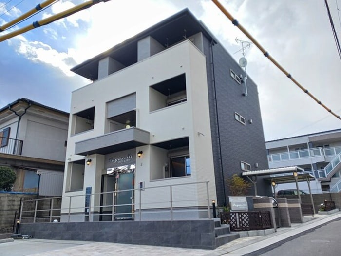 物件外観写真1　(外観写真)