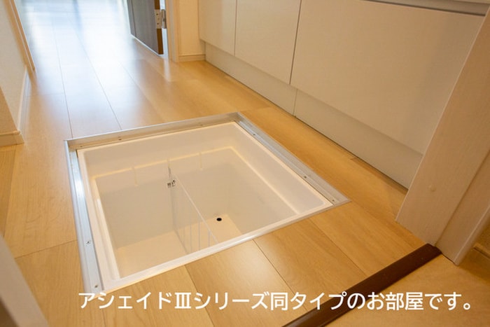 物件内観写真8　(内観写真)