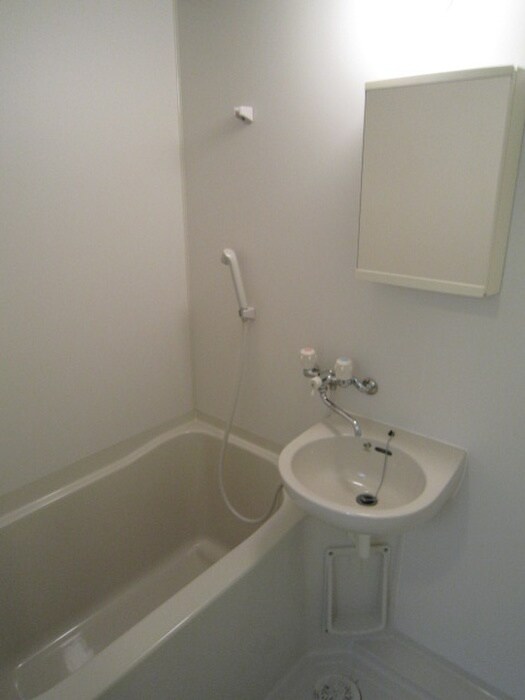 物件内観写真8　(バス／シャワールーム等)