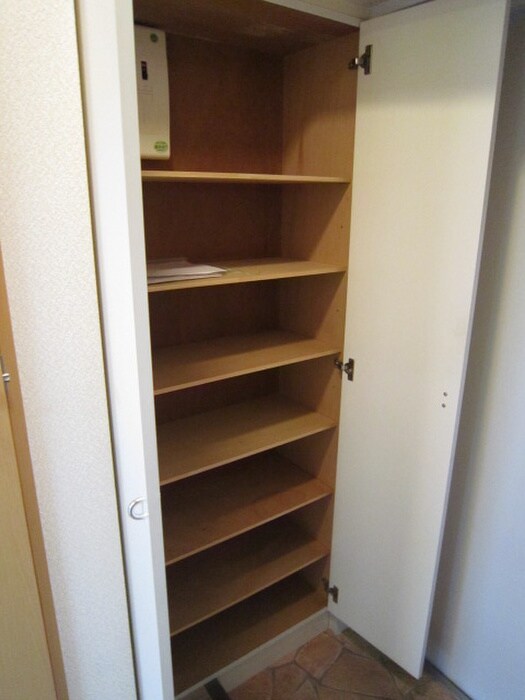 物件内観写真16　(靴箱)