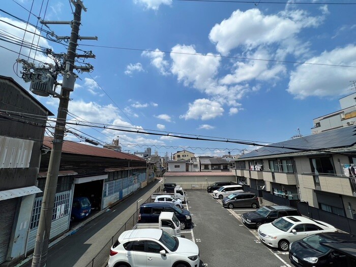 物件内観写真16　(室内からの展望)