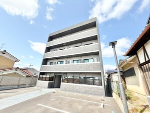 KIZUNA  RESIDENCE伊勢田駅前外観写真