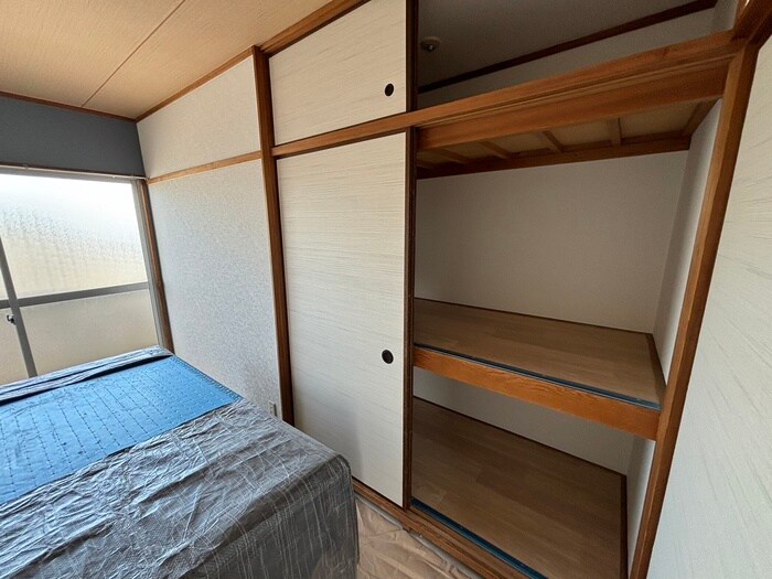 物件内観写真12　(収納)