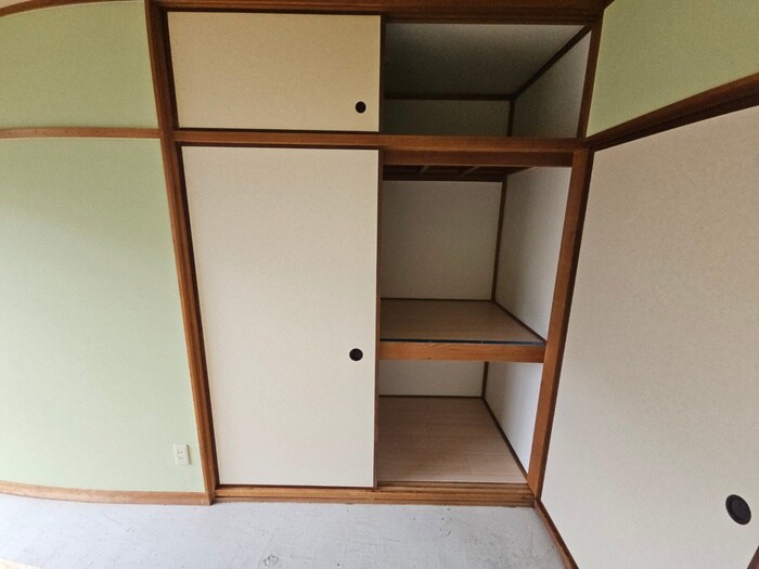 物件内観写真15　(収納)