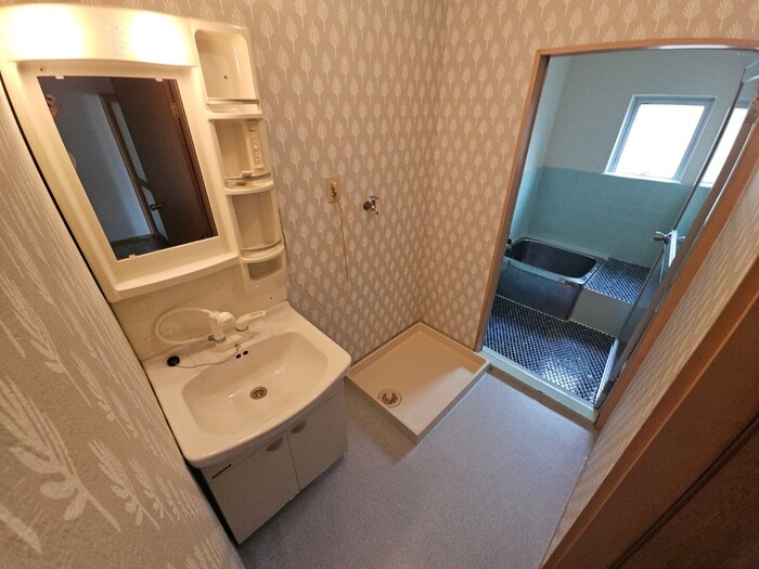 物件内観写真20　(洗濯機置場)