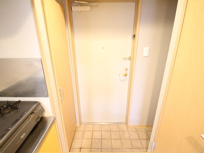 物件内観写真7　(玄関)