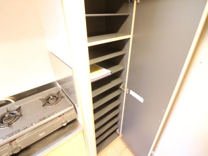 物件内観写真8　(靴箱)