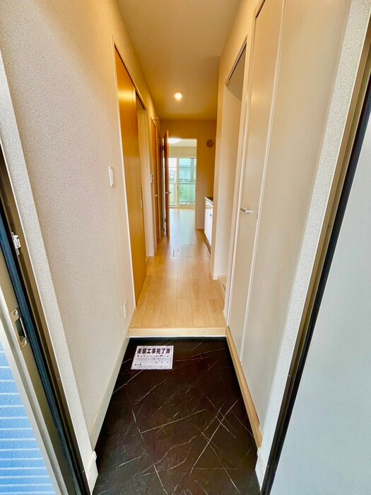 物件内観写真15　(玄関)