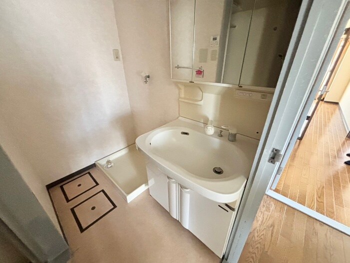 物件内観写真3　(洗面)
