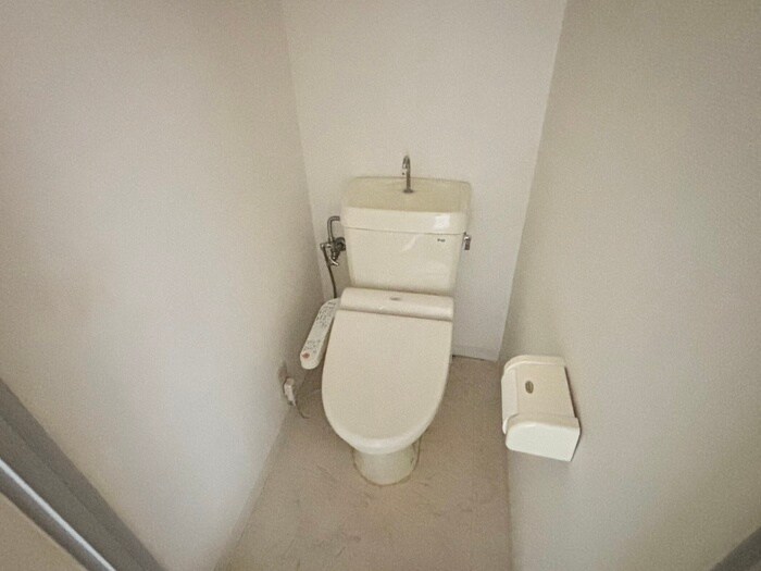 物件内観写真4　(トイレ)