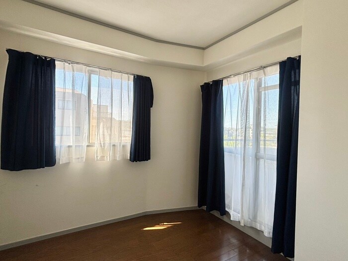 物件内観写真6　(居室)