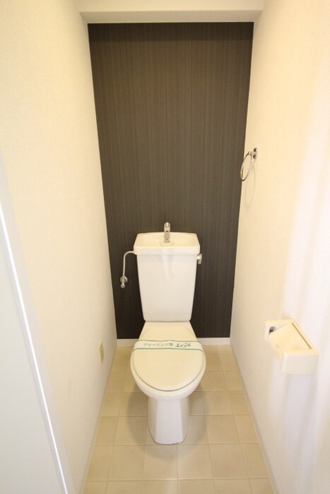 物件内観写真14　(トイレ)