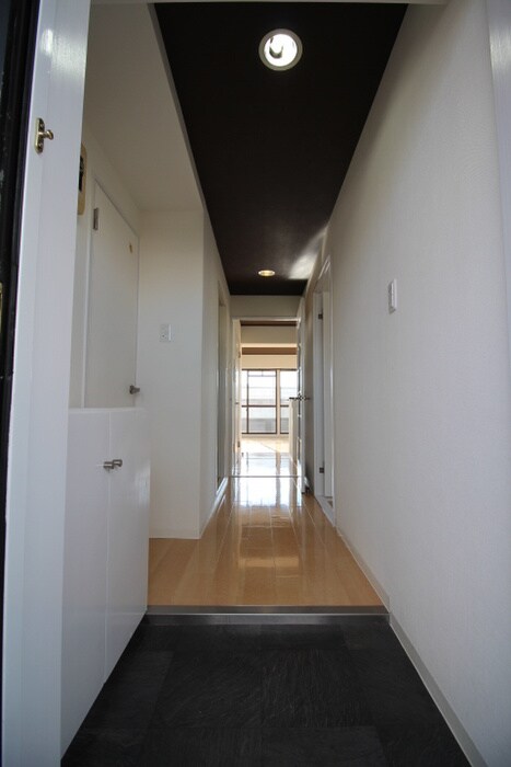 物件内観写真19　(玄関)