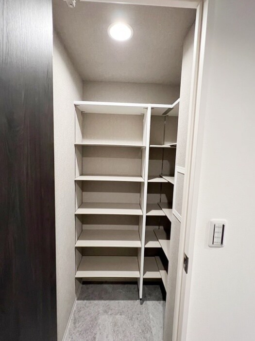 物件内観写真9　(廊下)