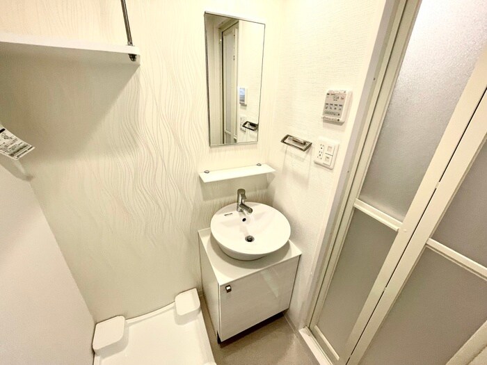 物件内観写真11　(洗面)