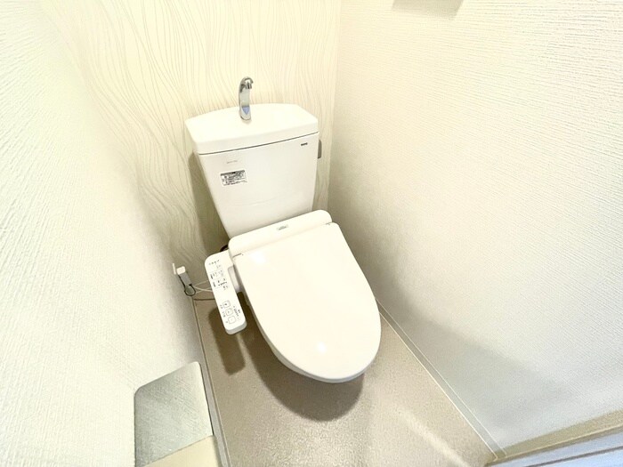 物件内観写真12　(トイレ)