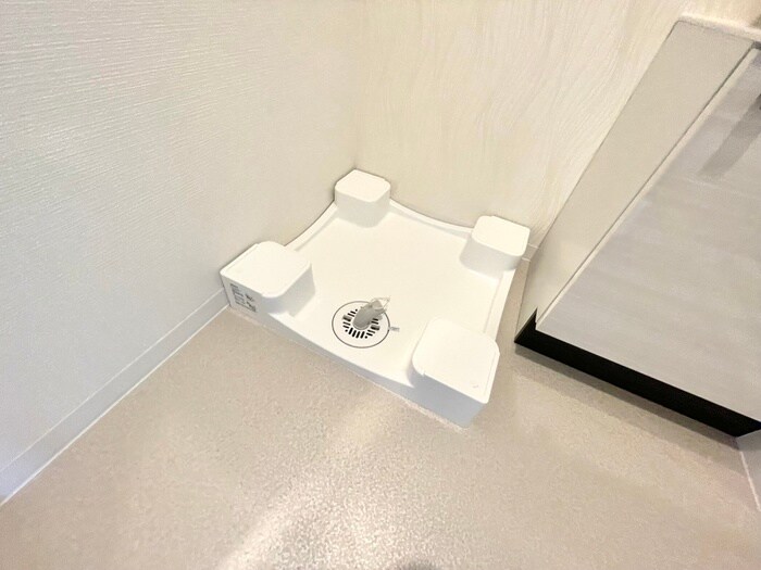 物件内観写真16　(洗濯機置場)