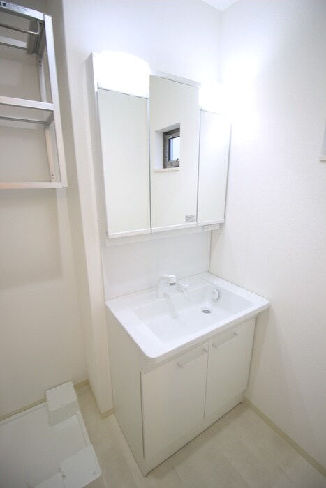 物件内観写真11　(洗面)