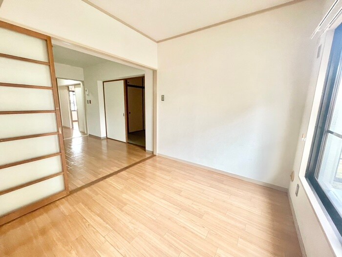 物件内観写真12　(居室)