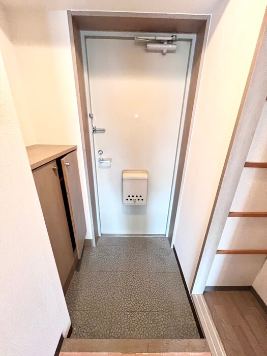 物件内観写真17　(玄関)