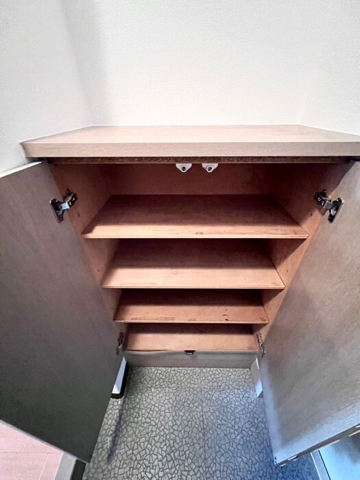 物件内観写真18　(靴箱)