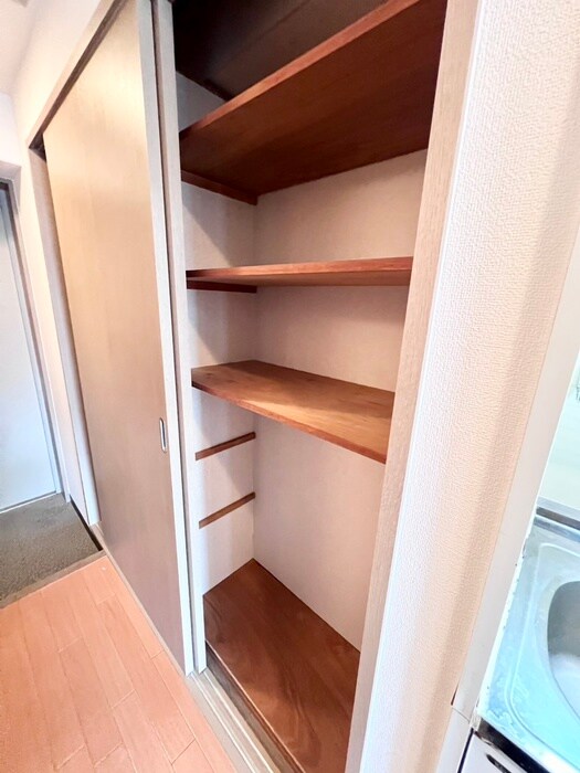 物件内観写真22　(収納)