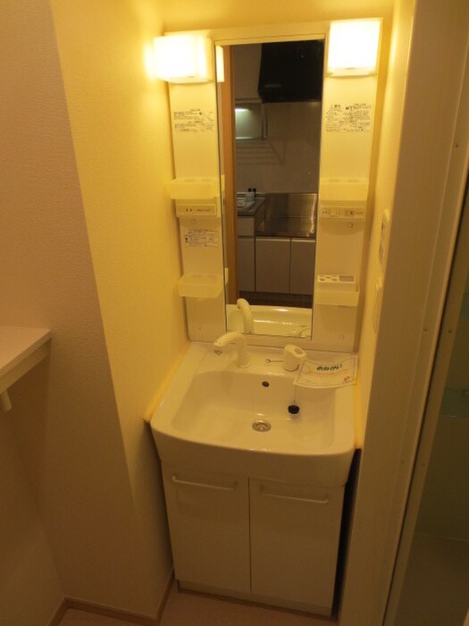 物件内観写真13　(洗面)