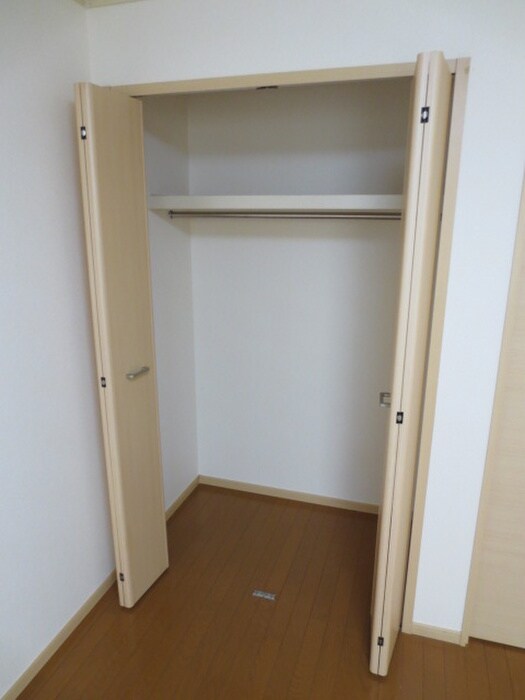 物件内観写真15　(収納)